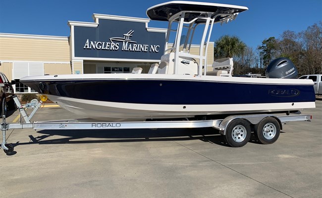2022 Robalo 226 Cayman Biscayne Blue/White 